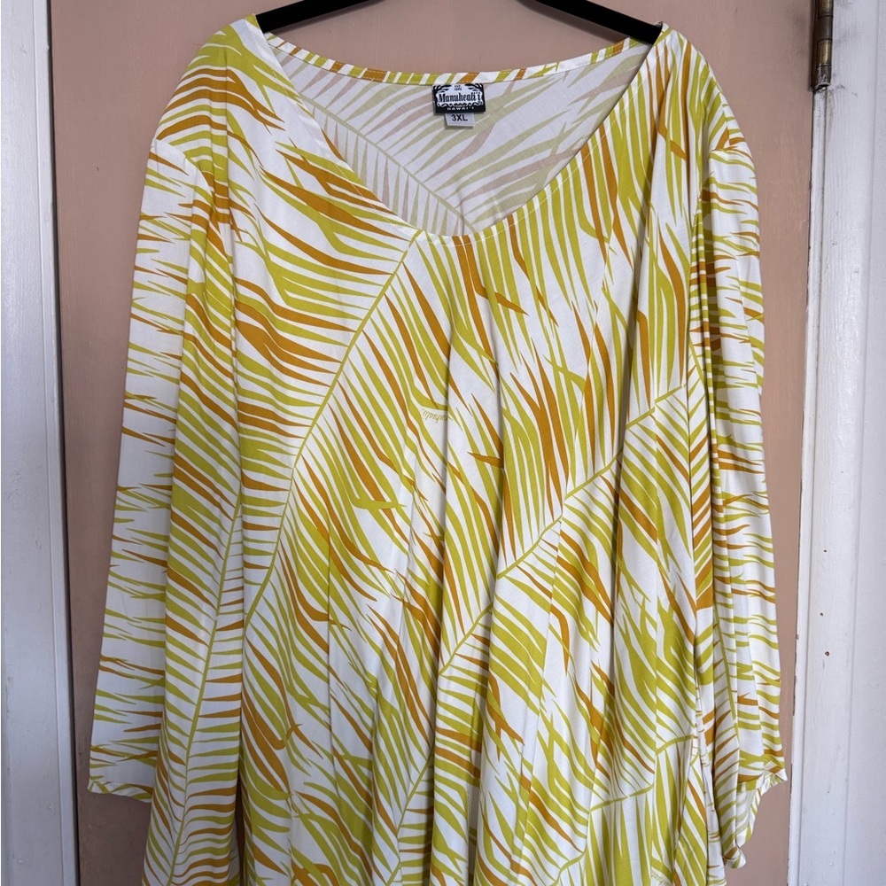 Manuhealii Yellow and Green blouse